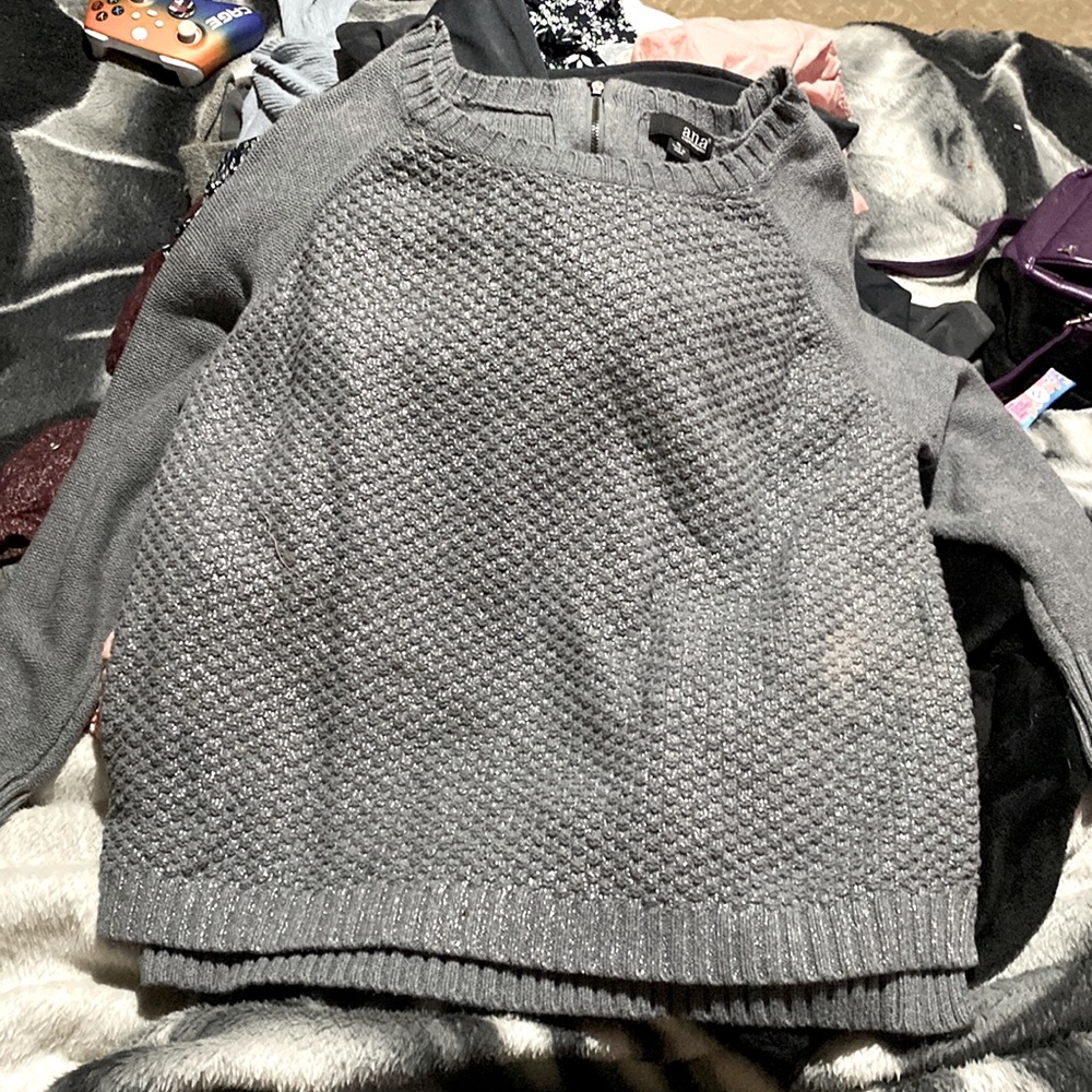 Grey sweater